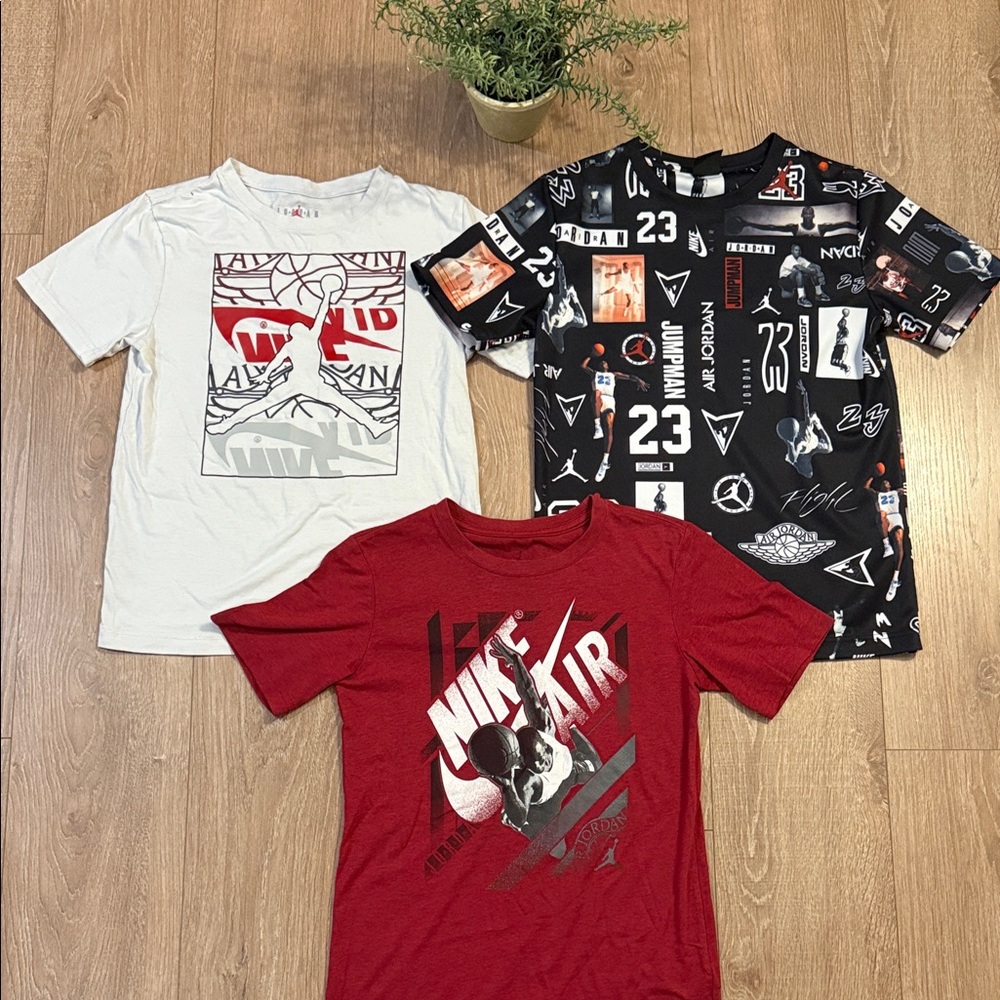 ((3 PIECE)) JORDAN NIKE BOYS SHORT SLEEVE TEE BUNDLE SIZE LARGE EUC
